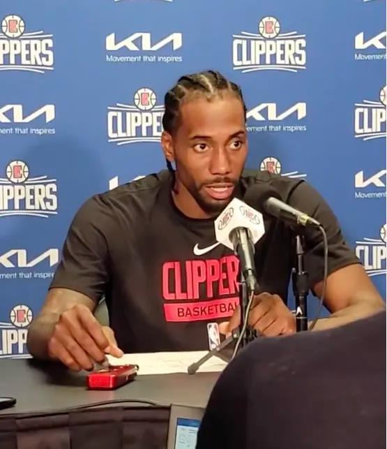 冲击足协杯冠军，纳萨里奥：我们一起迎接“最后一支舞”（剑指足协杯桂冠，纳萨里奥：携手迎接最后一舞）