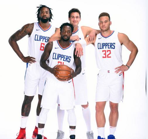 又绝杀！这支球队真的懂浪漫（又一次压哨绝杀！这支球队太会浪漫了）