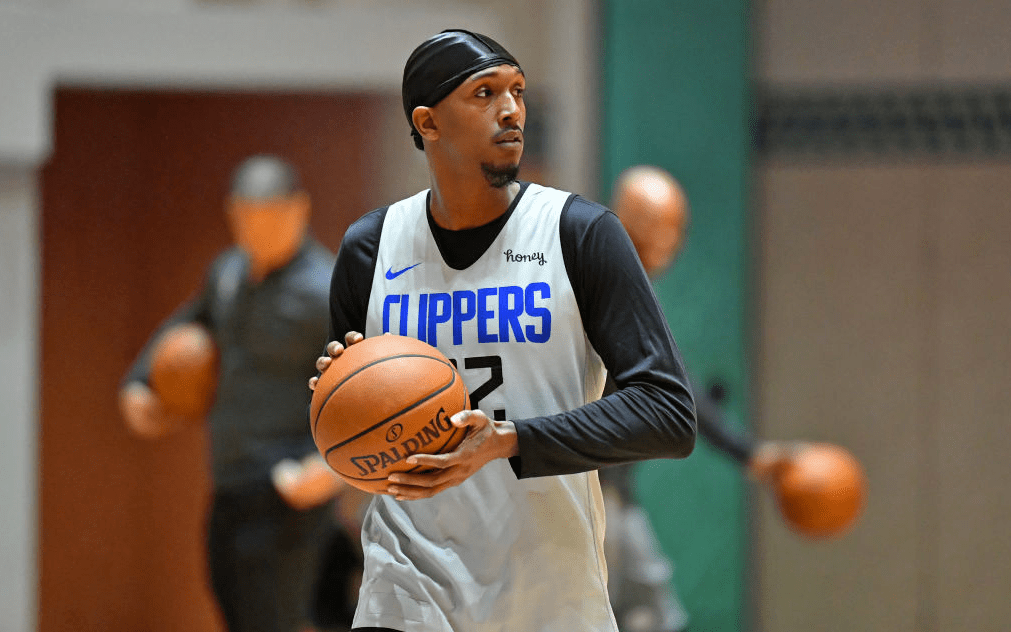 奥尔莫：心情有点复杂，我们本想要赢球和零封（奥尔莫：心情复杂，我们原本期待取胜并零封对手）